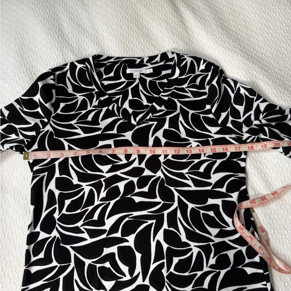 Chico's Abstract Black and White Short Sleeve Top Size Chico's 0 Small - Picture 6 of 8